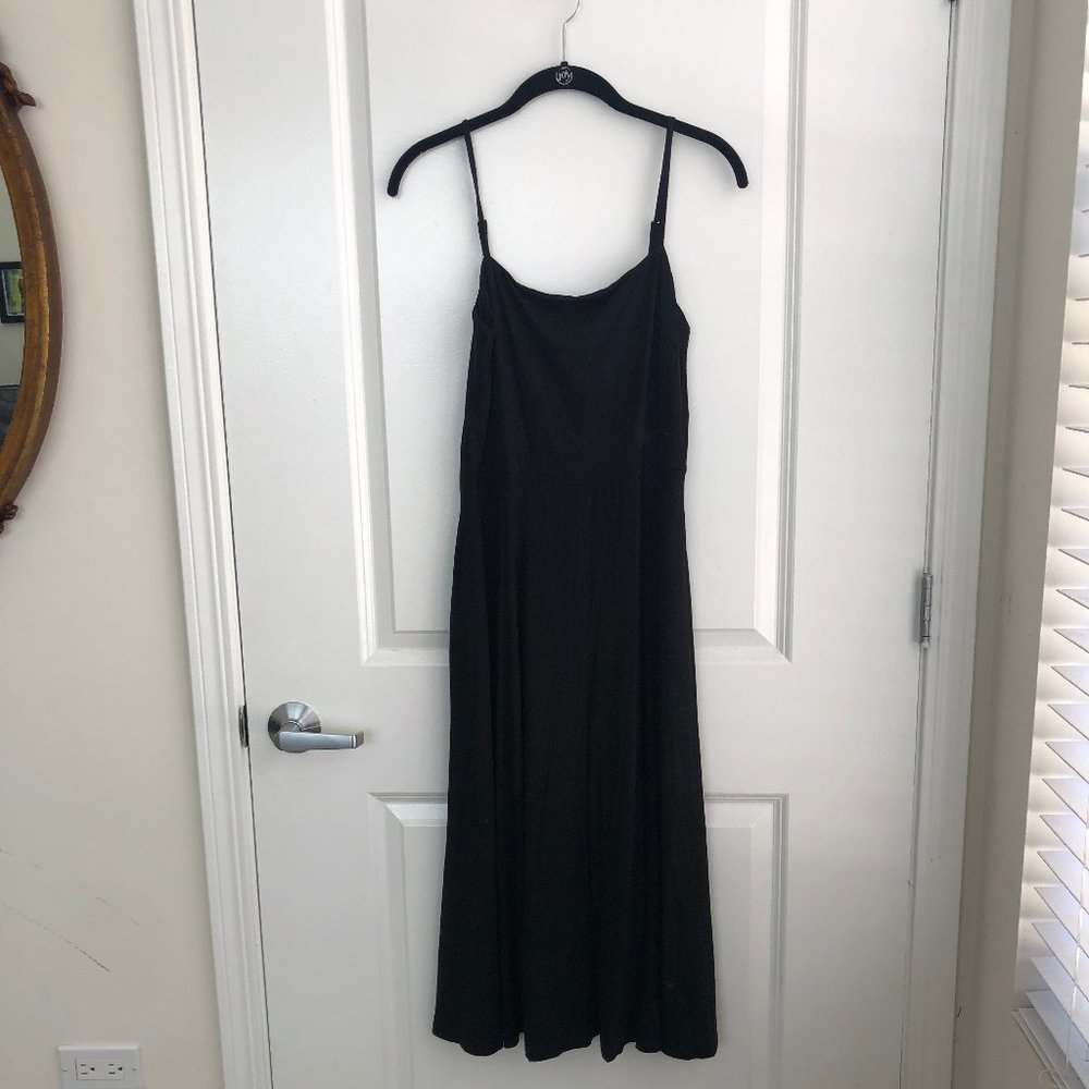 Blacked Ribbed Midi Dress